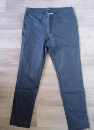 Джинсы скини с напылением под кожу