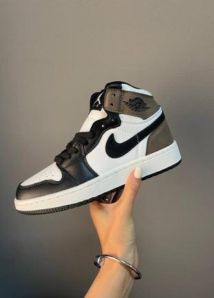 Кросівки жіночі nike air jordan retro 1 dark mocha/кроссовки женские найк аир джордан рэтро 11 фото