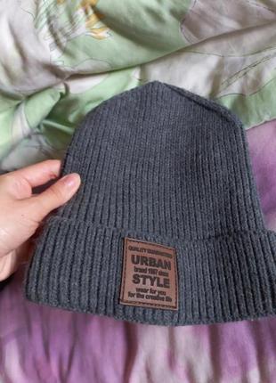 Сіра шапка на зиму біні