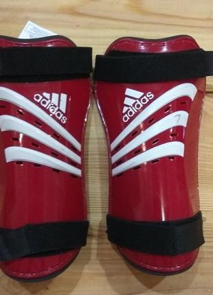 Захисні щитки adidas