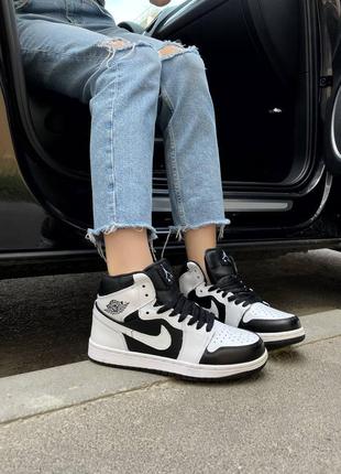 Nike air jordan 1 black white трендові жіночі кросівки найк джордан чорно білі весна літо осінь женские высокие чёрно белые кроссовки2 фото