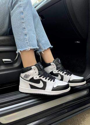 Nike air jordan 1 black white трендові жіночі кросівки найк джордан чорно білі весна літо осінь женские высокие чёрно белые кроссовки