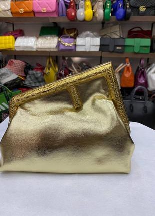 Сумка fendi 2022 клатч фенди с питона питон цветные сумки брендовые брендовая сумка-клатч белая голубая золотая красная5 фото