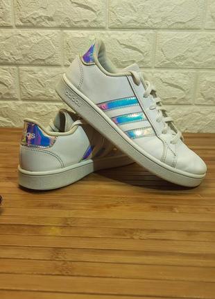 Кросівки adidas