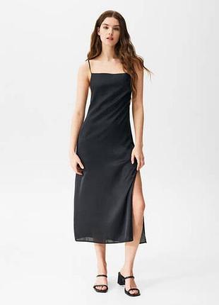 Міді сатинова сукня сліп на бретелях з розрізом від pull&bear zara mango