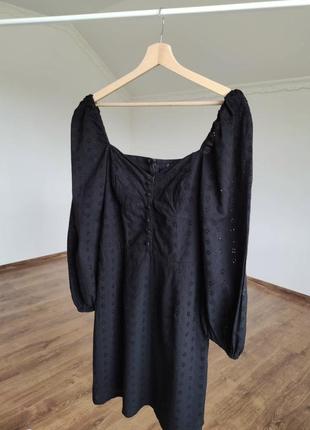 Чорне плаття з пишними рукавами2 фото