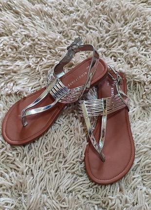 Сандалі, босоніжки фірми atmosphere.стан нових