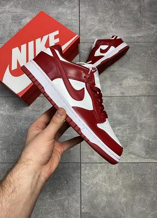 Nike sb dunk low червоні білі низькі чоловічі кросівки