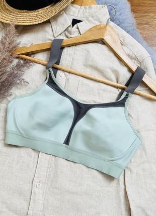 Зручний спортивний топ ліф з перфорацією