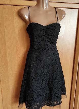 Неймовірно красиву пишну сукню міді в готичному стилі, готика,