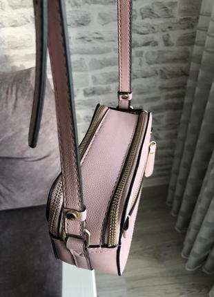 Розовая сумка на длинной ручке3 фото