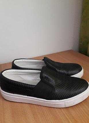 Слипоны туфли на маленькой платформе