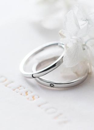 Каблучки срібні парні день і ніч, кільця тонкі з місяцем і сонцем, срібло 925 проби, регульований розмір