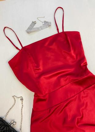 Сатинова вечірня сукня червоно-винного кольору з корсетними кісточками3 фото
