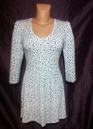 Сукня міні синього і білого кольору,трикотажна,принт ромашки1 фото