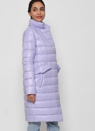 Качественная удлиненная демисезонная куртка лилового цвета5 фото