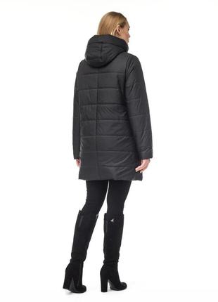 Стильна жіноча демісезонна куртка чорного кольору2 фото