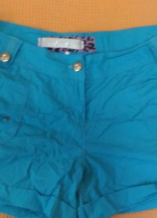 Стильные натуральные шорты