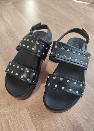 Женские босоножки3 фото