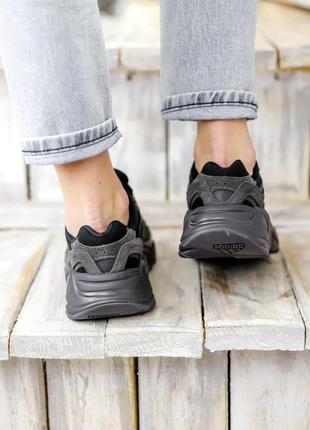 Жіночі кросівки  adidas yeezy boost 700 v2 vanta black женские кроссовки адидас2 фото