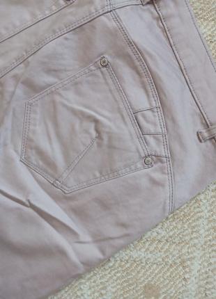 Блідо-рожеві еластичні штани, які формують красиву попу, takko, розмір l8 фото