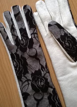 Шикарні довгі теплі рукавички р. l з мереживними вставками, білі1 фото