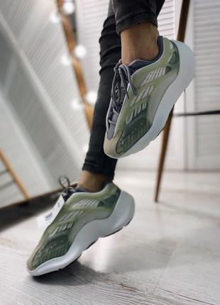 Жіночі кросівки  adidas yeezy boost 700 v3 white tan gray женские кроссовки адидас