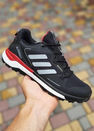 Теплые осенние кросовки  adidas skychaser gore-tex чёрные с красны мужские зимние термо кросовки адидас терекс