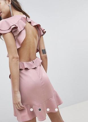Атласное платье мини с вырезом на спине и оборкой asos design
