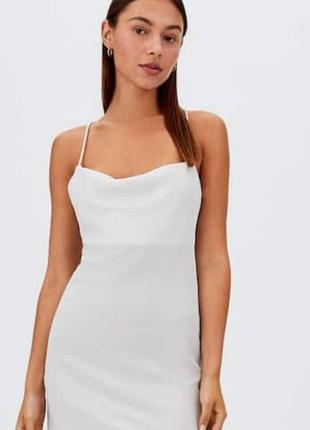 Нова біла сукня stradivarius, розмір s1 фото