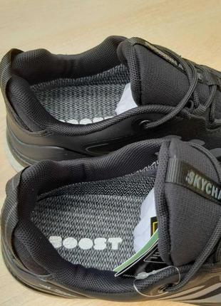 Теплі осінні кросівки adidas skychaser gore-tex чорні з сірим чоловічі зимові термо кросівки адідас терекс8 фото