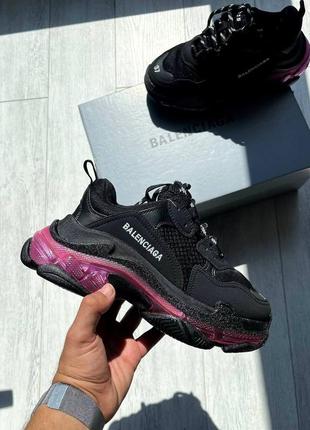 Шикарные женские кроссовки в стиле balenciaga triple s clear sole black purple neon чёрные