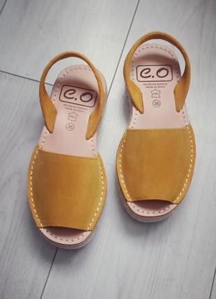 Женские босоножки сандалии замшевые на танкетке  испания, оригинал,