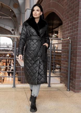 Зимове трендове тепле чорне пальто стокгольм6 фото