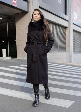 Зимнее женское черное брендовое пальто с мехом мадрид
