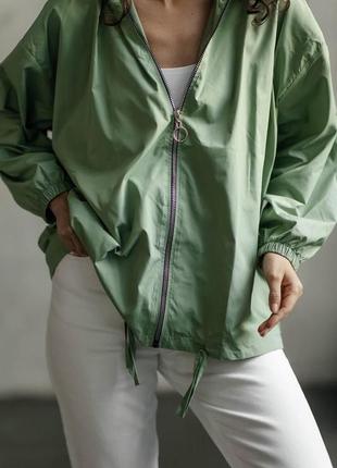 Женская куртка весенняя осенняя 42-44 46-48 (s-m l-xl) ветровка с капюшоном оливка