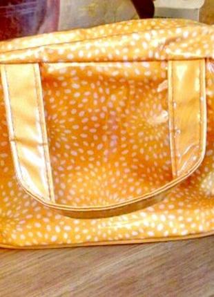 Яскрава сумочка