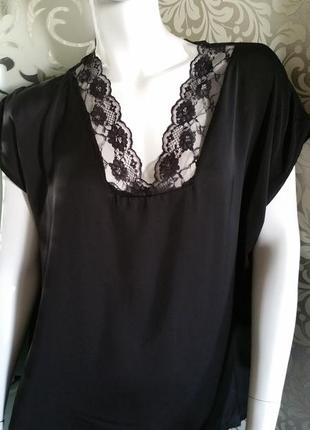 Блуза с кружевом