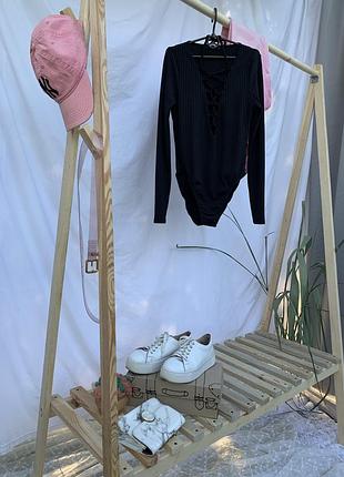 Чорне боді на шнурівці від missguided