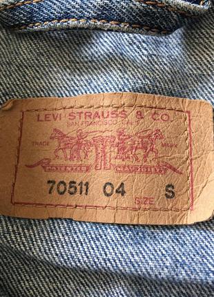 Джинсовая жилетка levi’s4 фото