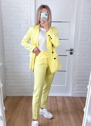 Костюм женский брючный с пиджаком чёрный красный синий зелёный бежевый розовый жёлтый