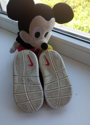 Кросівки nike 4