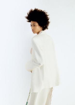 Піджак білий з накладними кишенями, оригінал zara2 фото