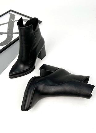 Жіночі ботільйони натуральна шкіра італія