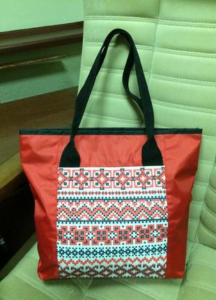 Жіноча сумка з національною вишивкою-принтом. патріотична сумка5 фото