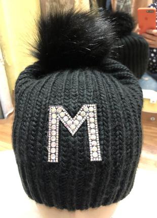 Фабричний кітай. в‘язана чорна шапочка з камнями сваровських