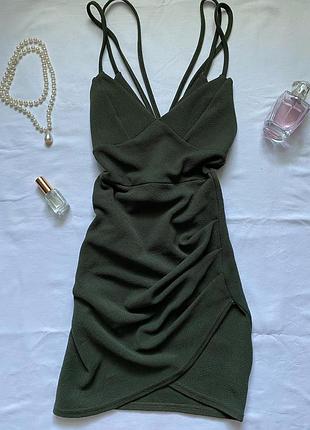 Неймовірна сукня