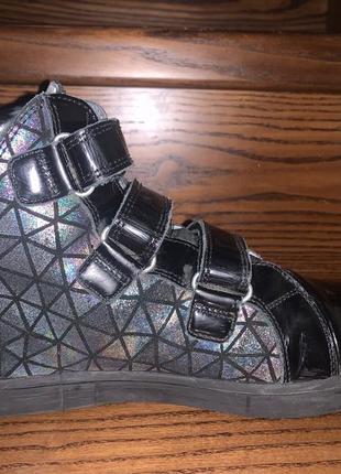 Шкіряні черевики bartek. 10