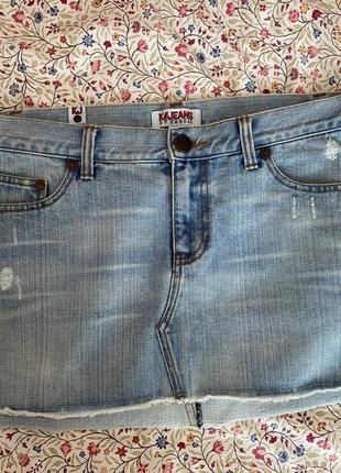 Джинсовая мини юбка с заниженной талией4 фото