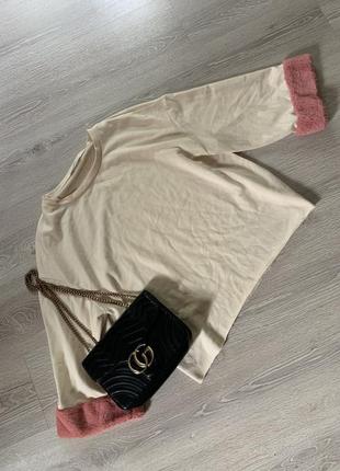 Свитшот с мехом